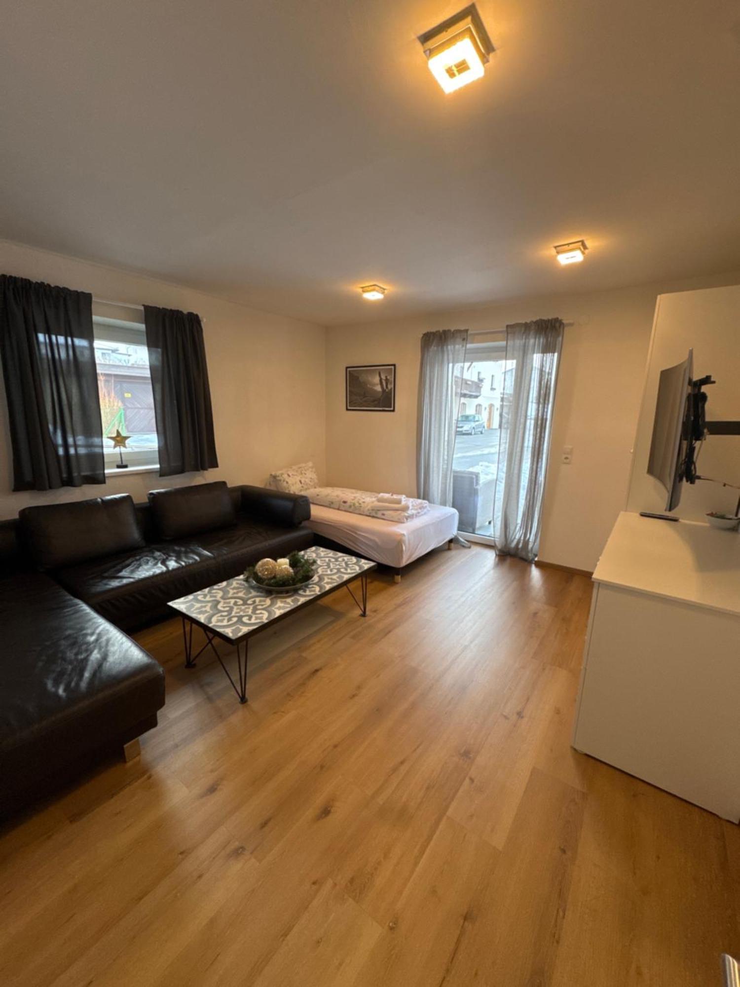 Apartments Oliver, Axams Инсбрук Екстериор снимка